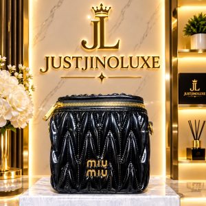 Noir Matelassé Ripple Vanity Case