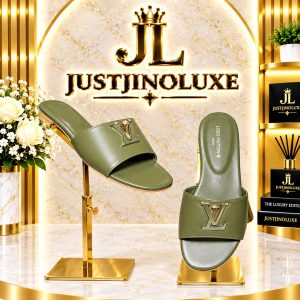 Olive Signature Logo